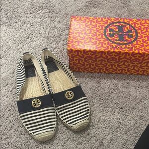 Tory Burch Cream and Blue Espadrilles Slip-On Style